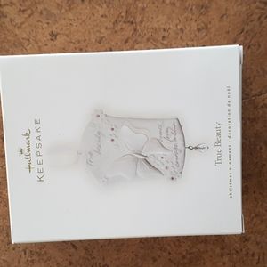 NIB 2008 Hallmark True Beauty.